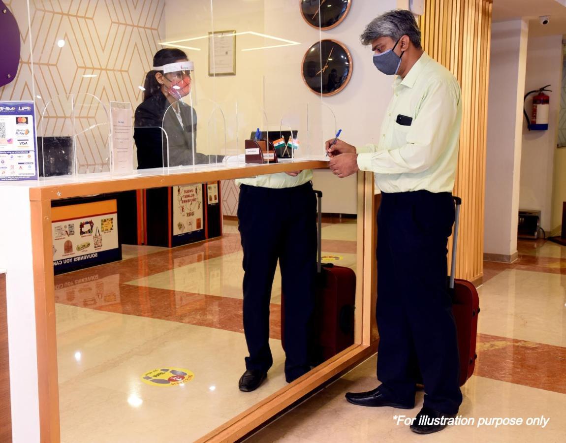 Vaccinated Staff- Spot On 63896 New Hotel Indraprastha โบปาล ภายนอก รูปภาพ